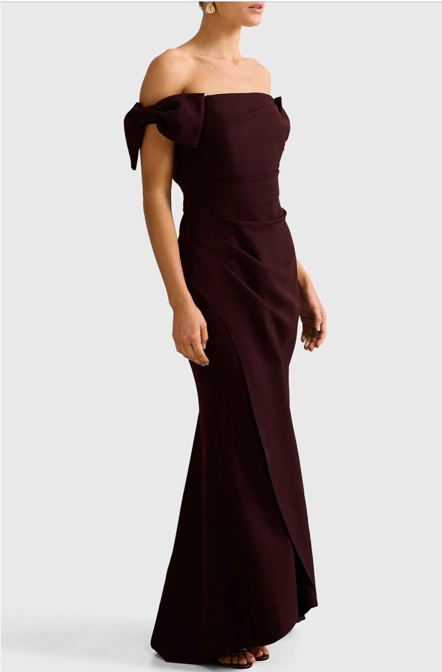 Stunning Ever New Kalee Bow Trim Off Shoulder Gown - Size 6 (NEW)